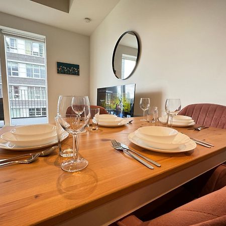 London Luxury Flat With Balcony, River View, O2 Arena, Excel, Canary Wharf, Station Apartment Luaran gambar