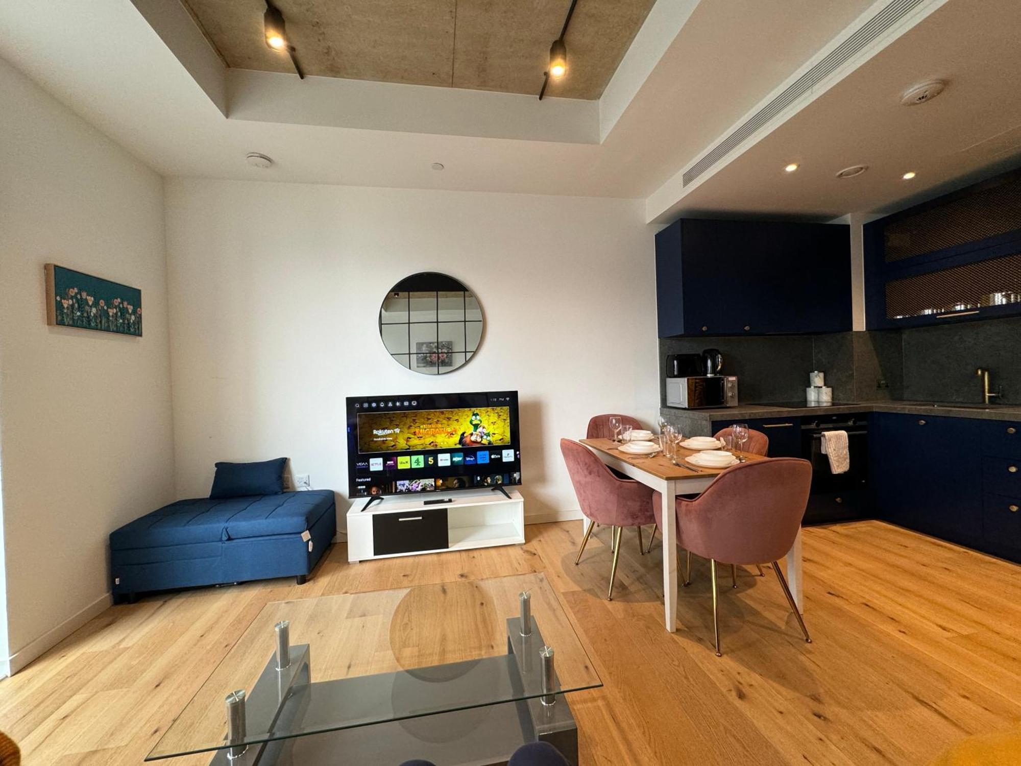 London Luxury Flat With Balcony, River View, O2 Arena, Excel, Canary Wharf, Station Apartment Luaran gambar