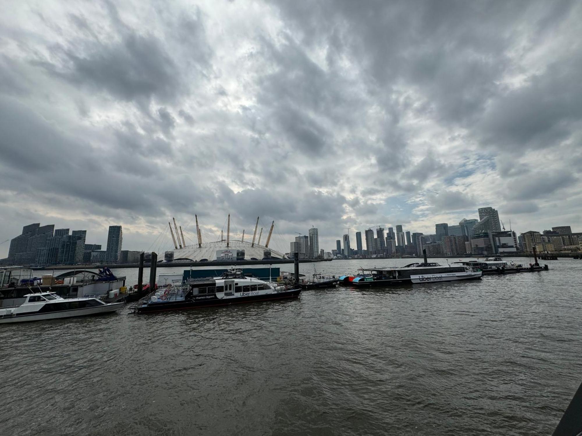 London Luxury Flat With Balcony, River View, O2 Arena, Excel, Canary Wharf, Station Apartment Luaran gambar