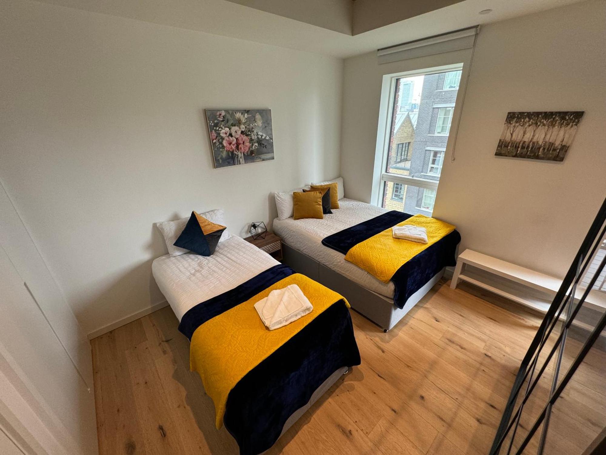 London Luxury Flat With Balcony, River View, O2 Arena, Excel, Canary Wharf, Station Apartment Luaran gambar